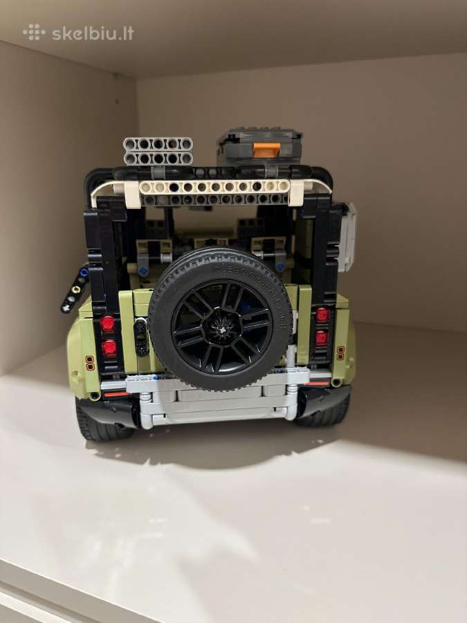 Lego Technic 42110 - nuotraukos Nr. 8