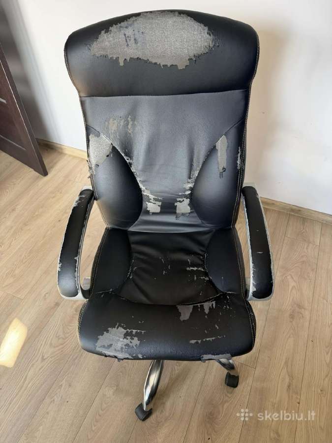 Biuro kede nemokamai