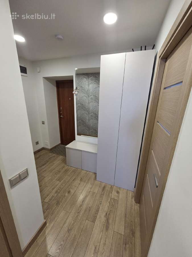 Prieškambario baldas