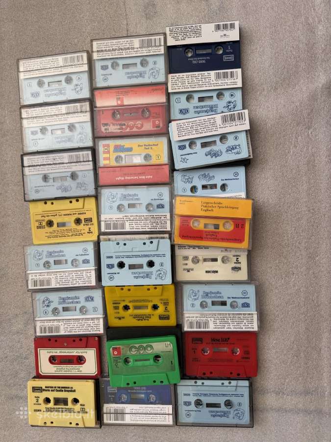 Kasetės spalvotos vokiškos 25 vnt už 30 Eur