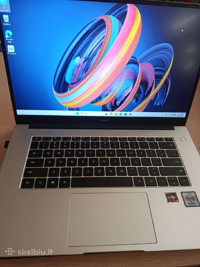 Huawei matebook D15