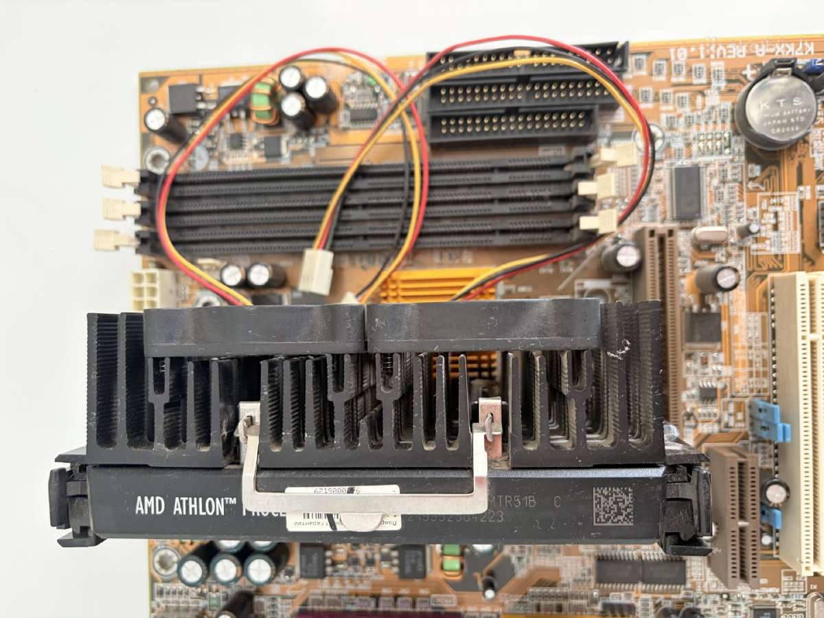 Retro kompiuteriai Intel Pentium ir Amd - nuotraukos Nr. 11