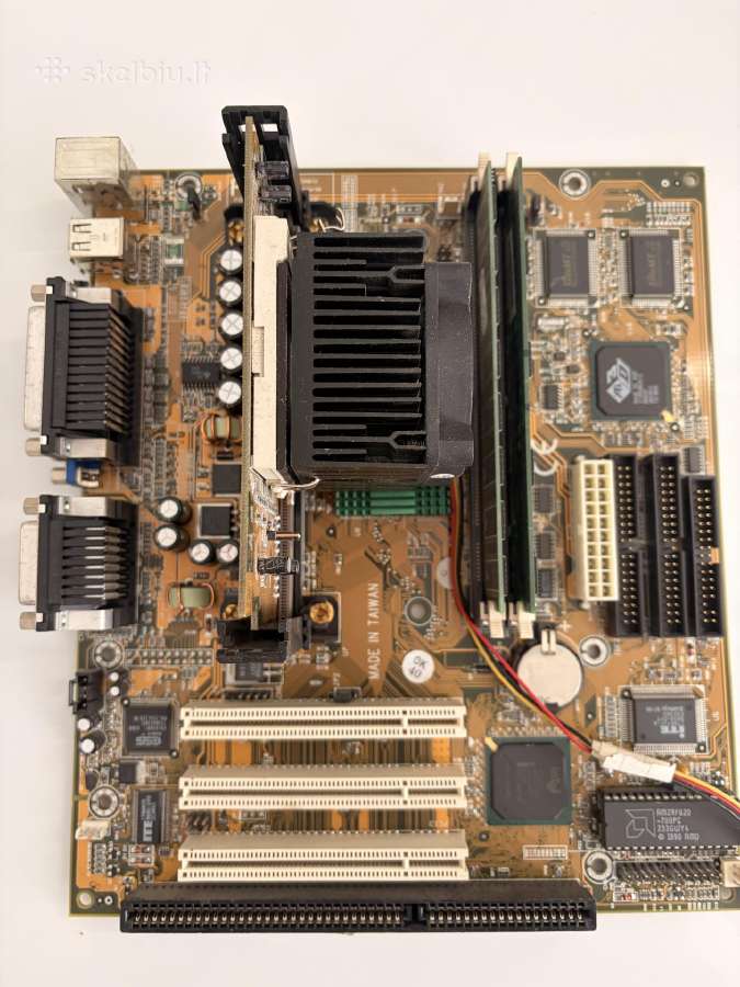 Retro kompiuteriai Intel Pentium ir Amd - nuotraukos Nr. 12
