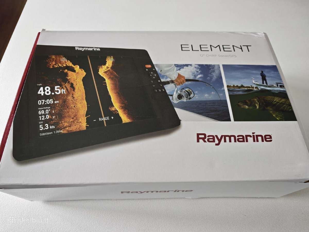 Raymarine 12