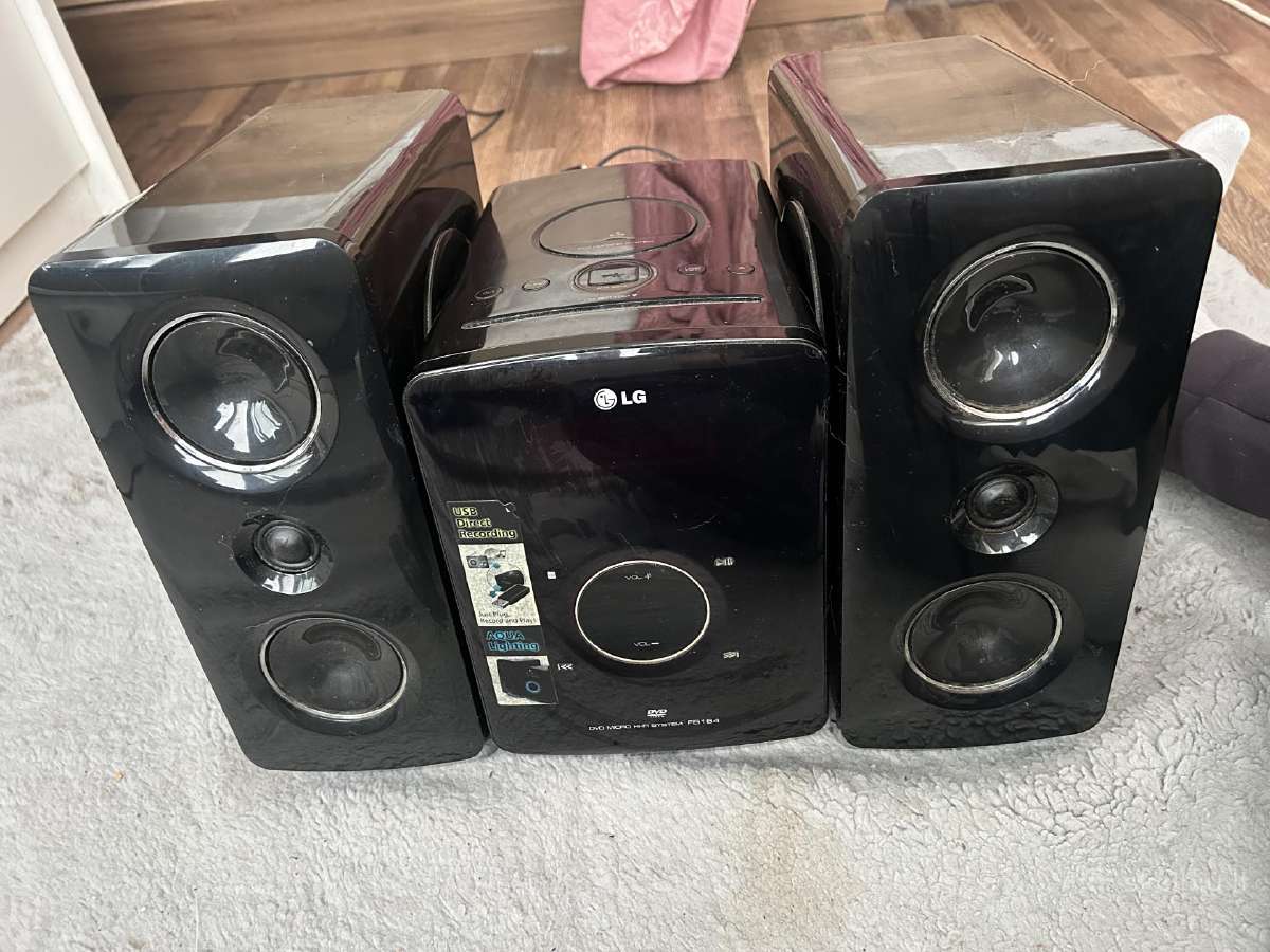 LG dvd micro hi-fi system Fb164