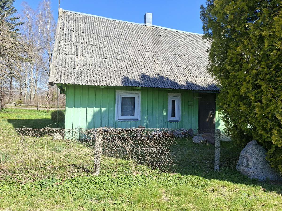 Parduodama namo dalis Laučiuose, mokyklos g3
