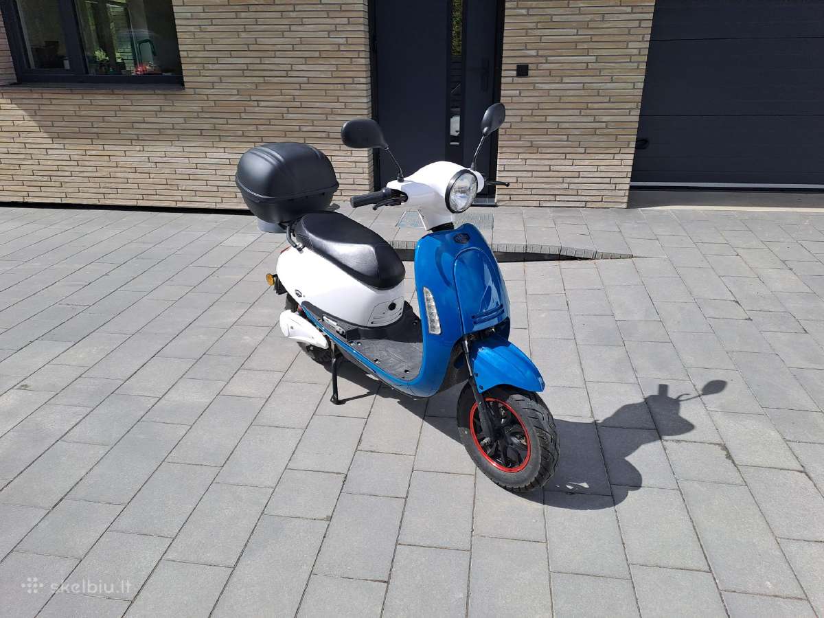 Elektrinis motoroleris registruojamas