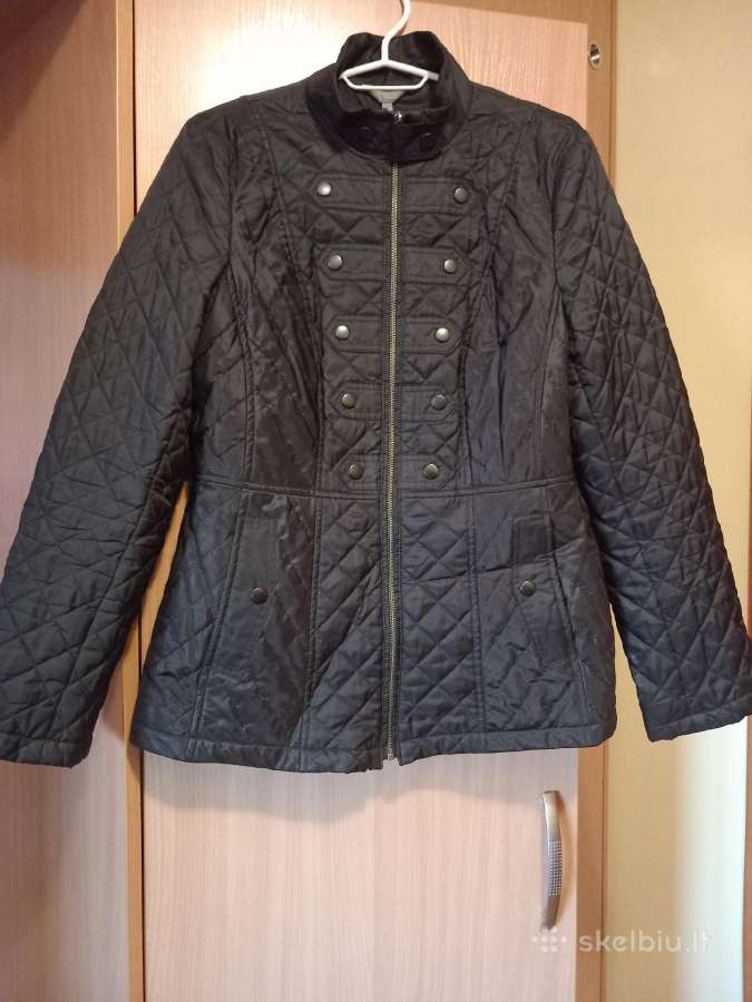 M&s juoda striukė