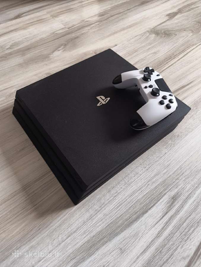 Ps4 pro su 1 pulteliu