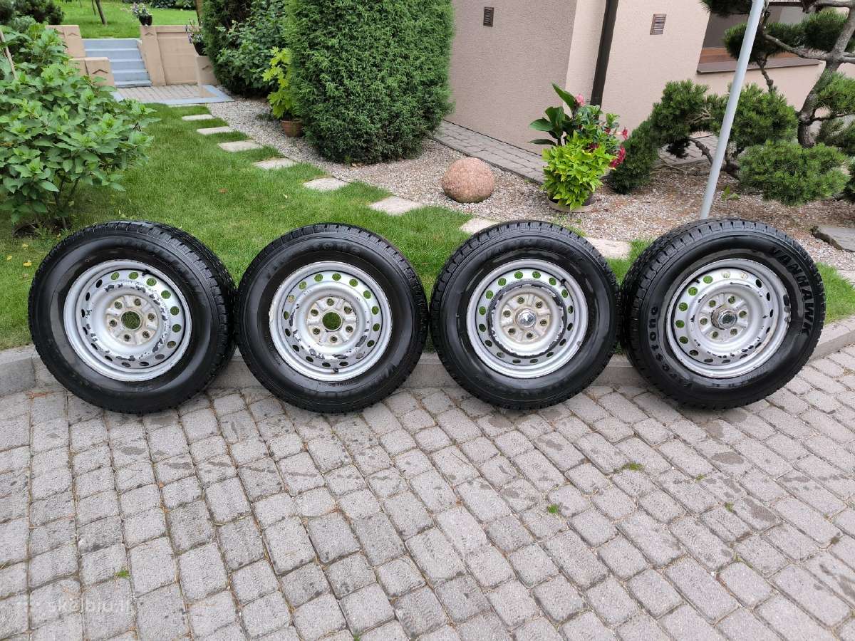 Mitsubishi L200, R16