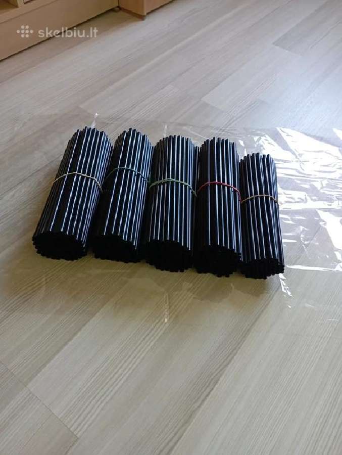 Nauji plastikiniai šiaudeliai