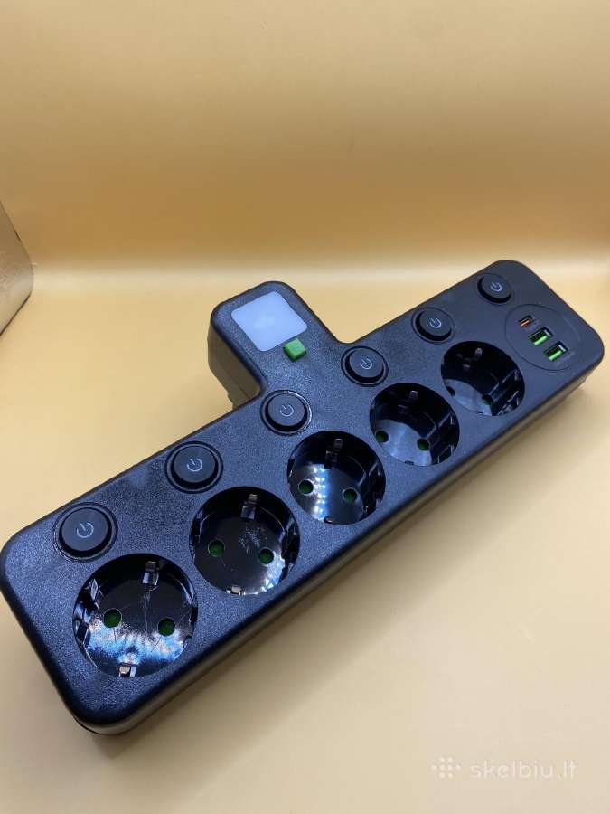 Išmanus prailgintuvas su Usb/ C jungtimis ir atski