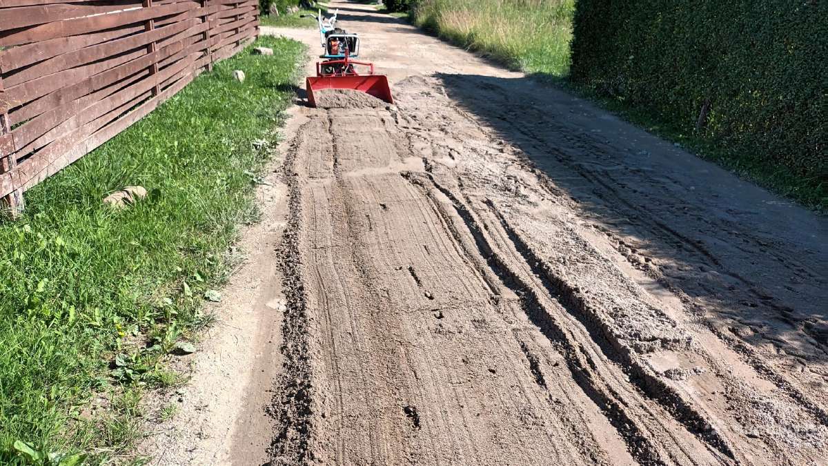 Motobloko kabinamas karutis(tacka su varikliu) - nuotraukos Nr. 24