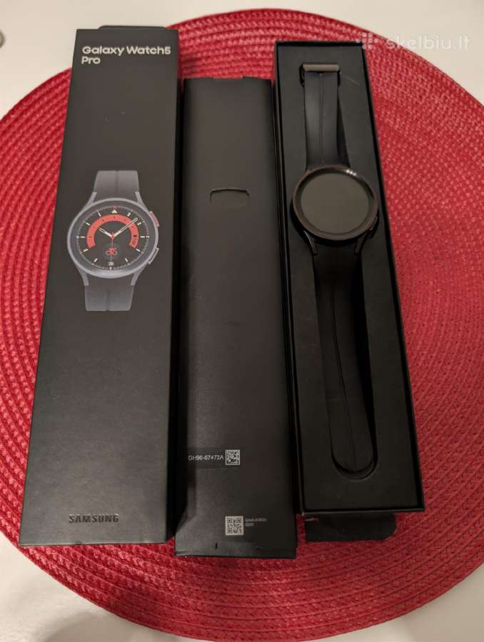 Išmanieji Samsung watch 5 Pro ir Huawei watch D