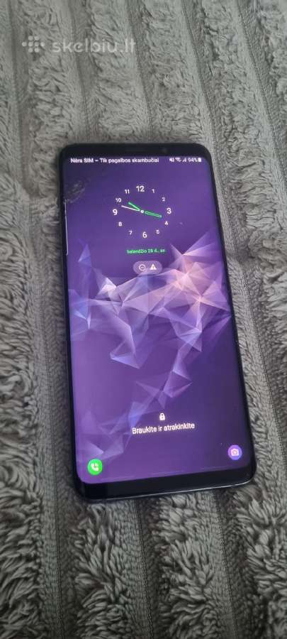 2 telefonai samsungas 256gb ir poco 128gb