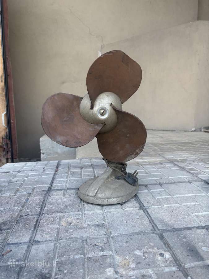 Vintažinis metalinis ventiliatorius