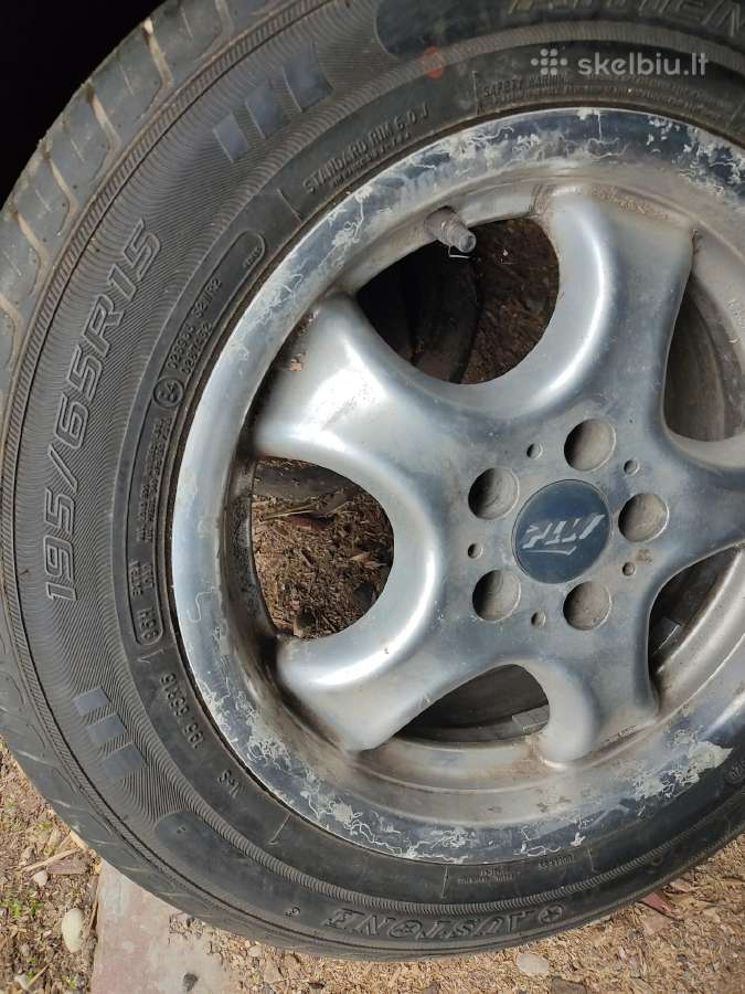 VW golf ratlankiai su padangom