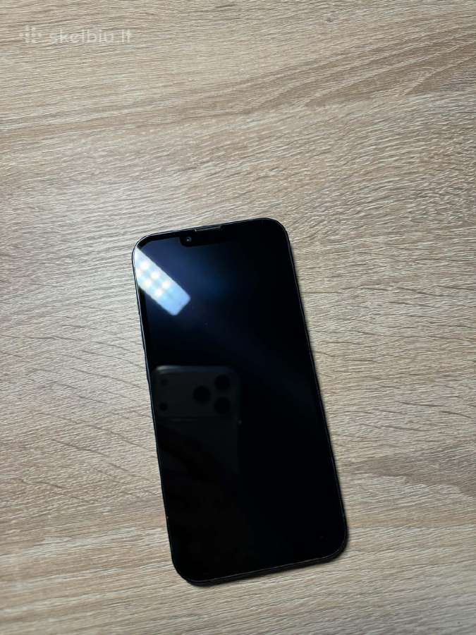 iPhone 13