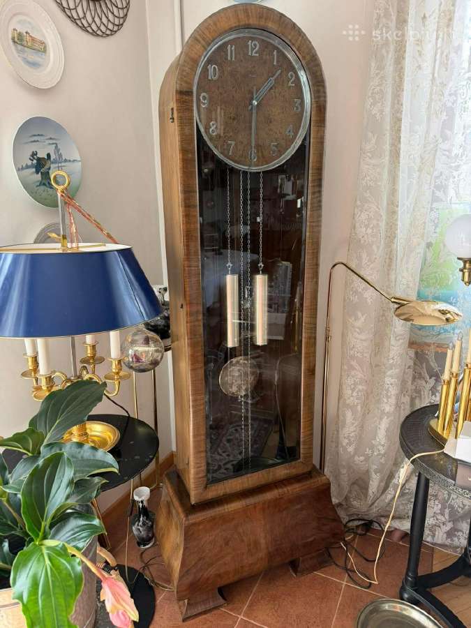Art deco laikrodis