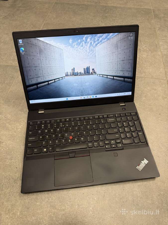 Lenovo Thinkpad P15v i7-10750h / 16gb / 512ssd