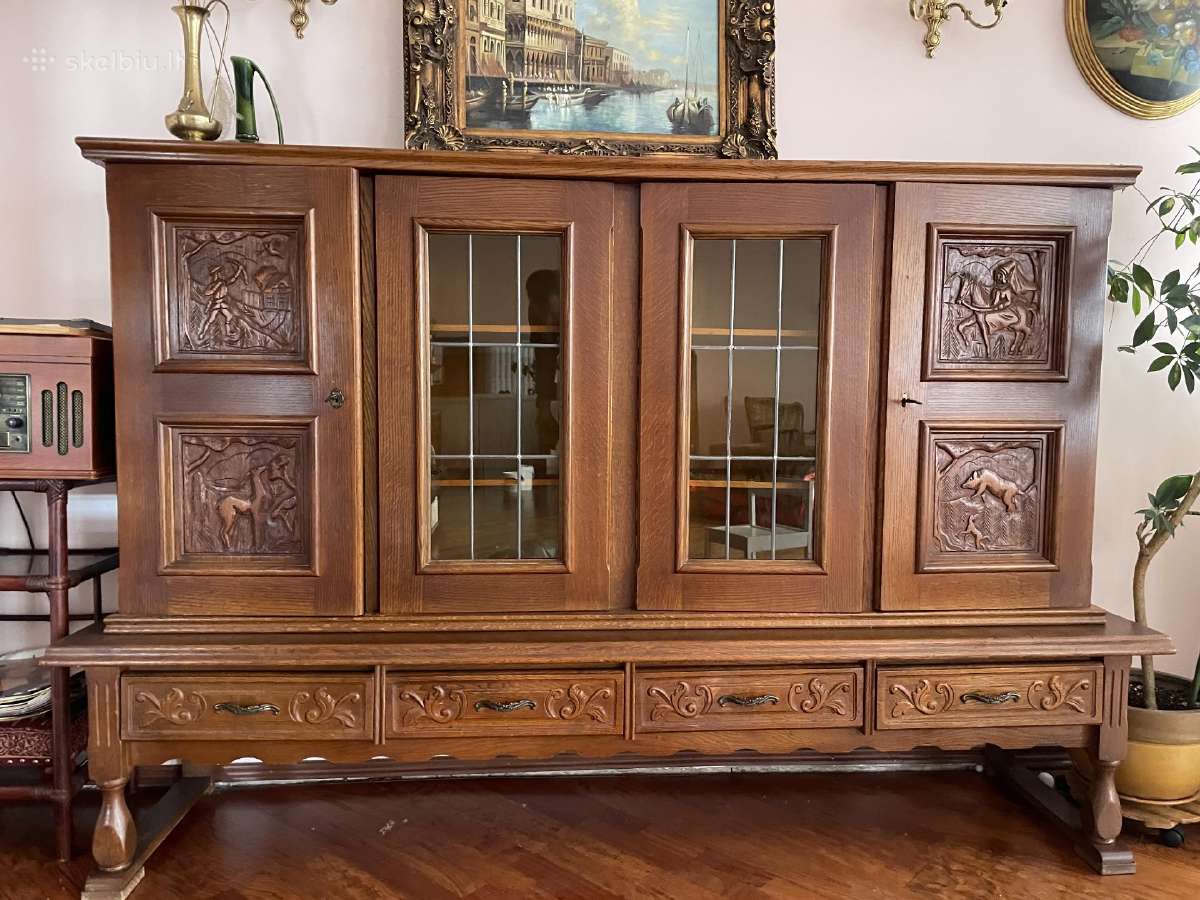 Antikvarinė medžio masyvo indauja - komoda 400€