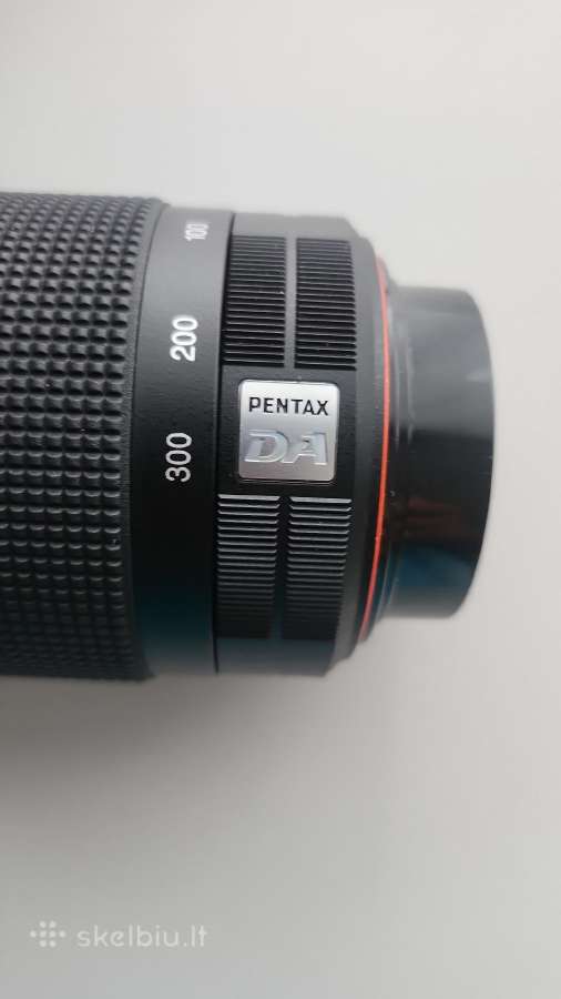 Pentax objektyvas 55-300mm