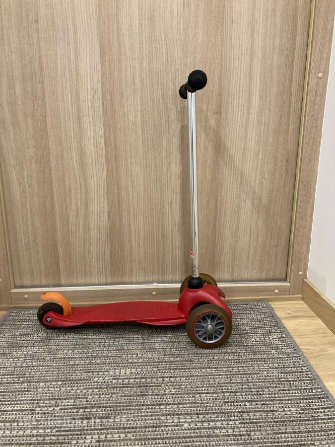 Parduodu naudotą vaikišką paspirtuką Micro Mini