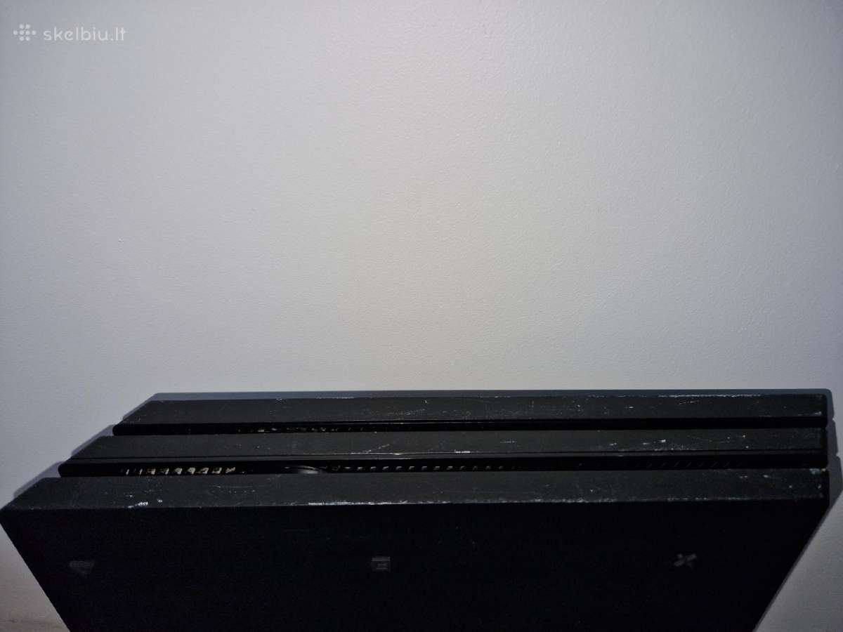Parduodu pilnai veikiantį Ps4 Pro 1tb su priedais. - nuotraukos Nr. 3