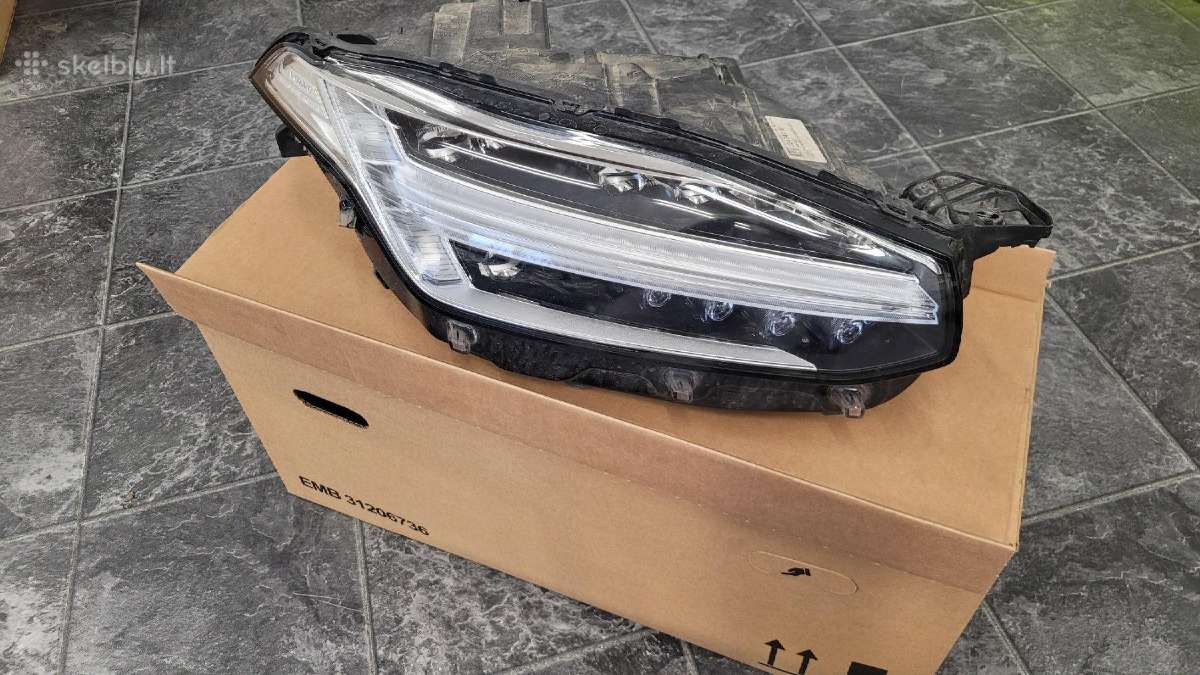Xc90 priekiniai žibintai full LED