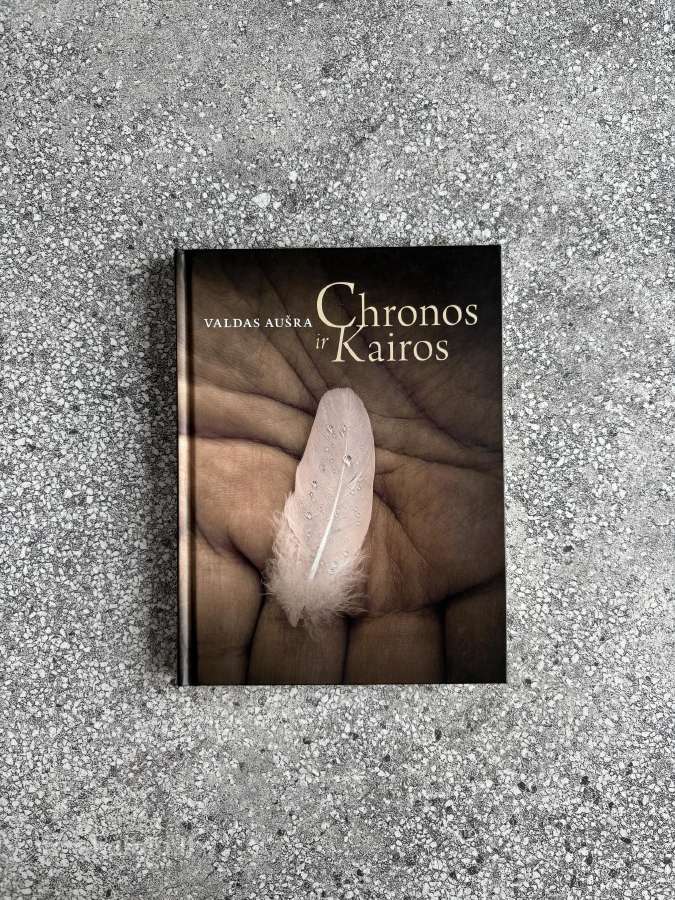 Parduodamos knygos
