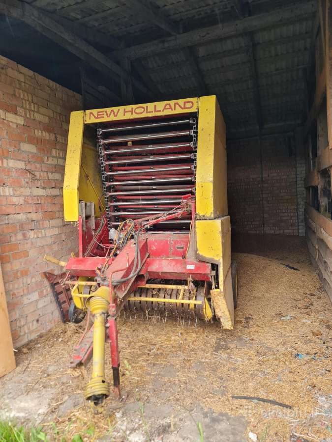 Ruloninis presas new holland 840