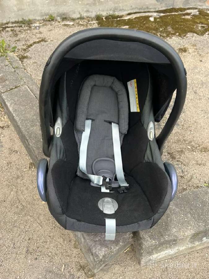 Automobilio kedute kudykiams Maxi Cosi