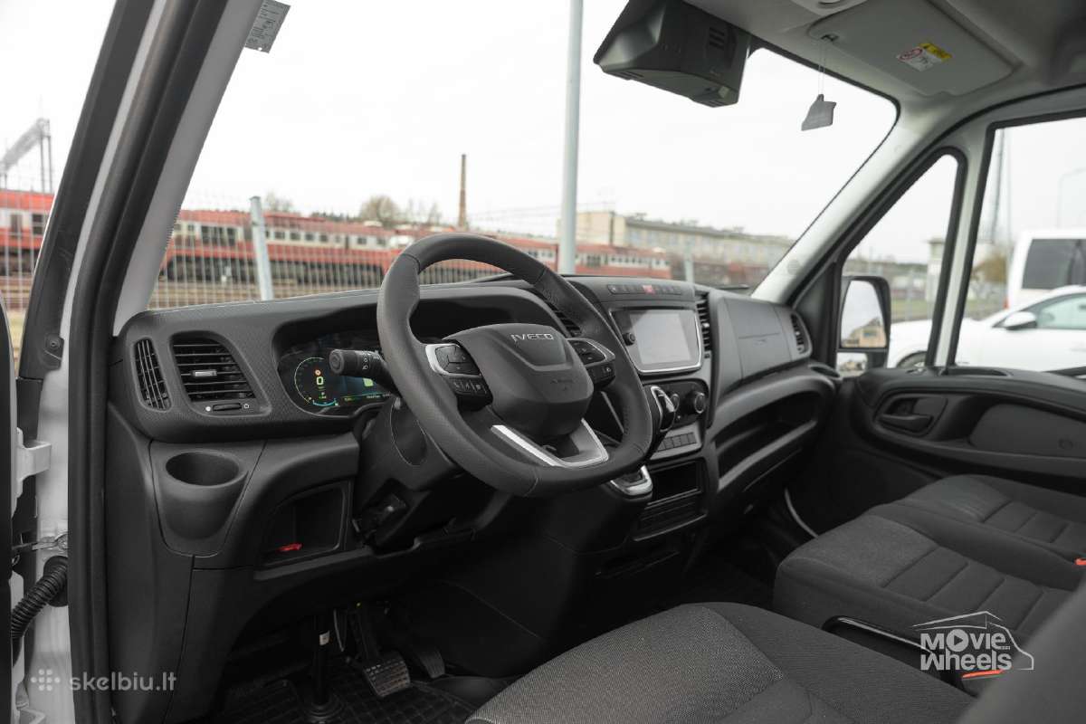 Nuoma I Europa Nauji Autobusiukai 2026m. 16cm3 - nuotraukos Nr. 3