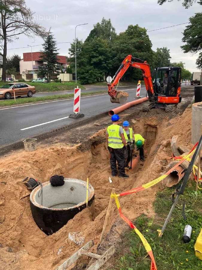 Vamzdynų montuotojams, brigadininkui