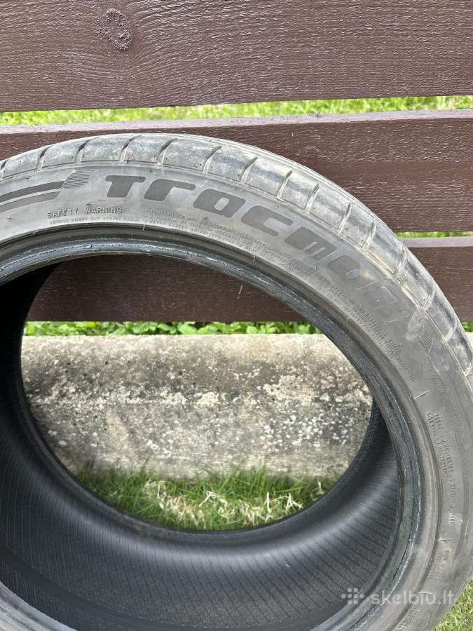 Žieminės padangos Tracmax 235/40 R19