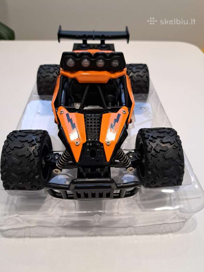RC automobiliai drifto ir bekelės - nuotraukos Nr. 12