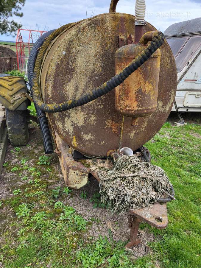 Parduadu batčka - srutoveži kaina 600€
