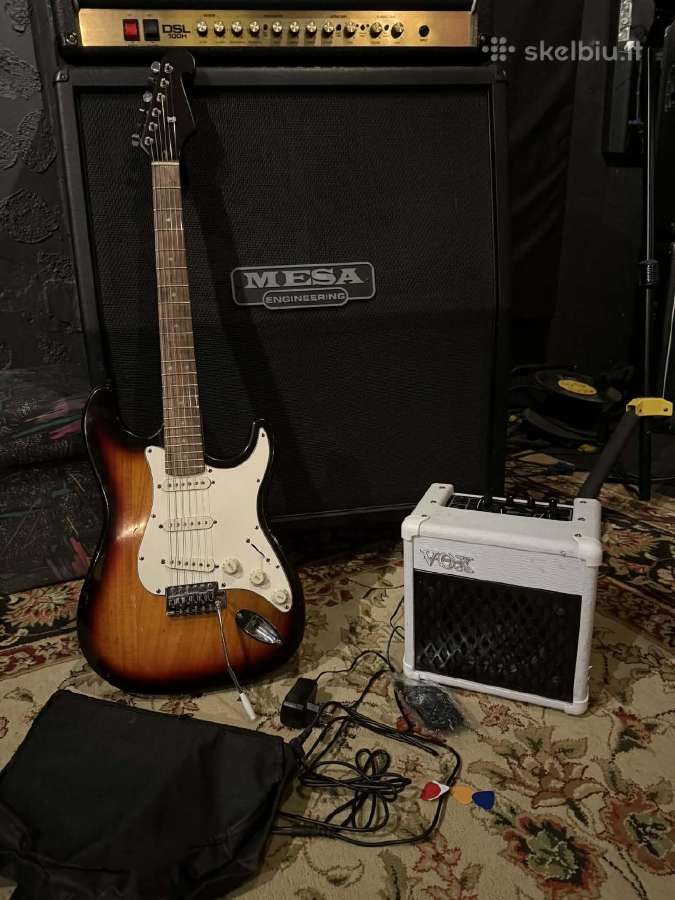 Elektrinė gitara su Vox kolonėle pilnas komplektas
