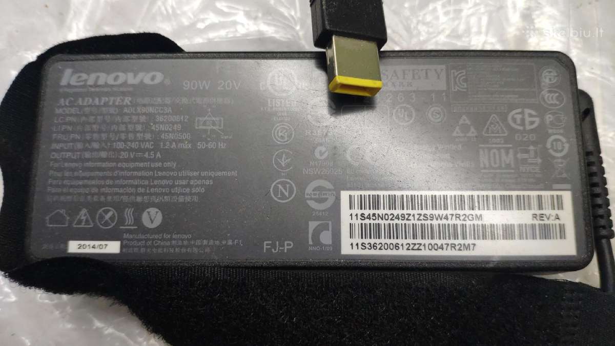 65w ir 90w pakrovėjai Lenovo
