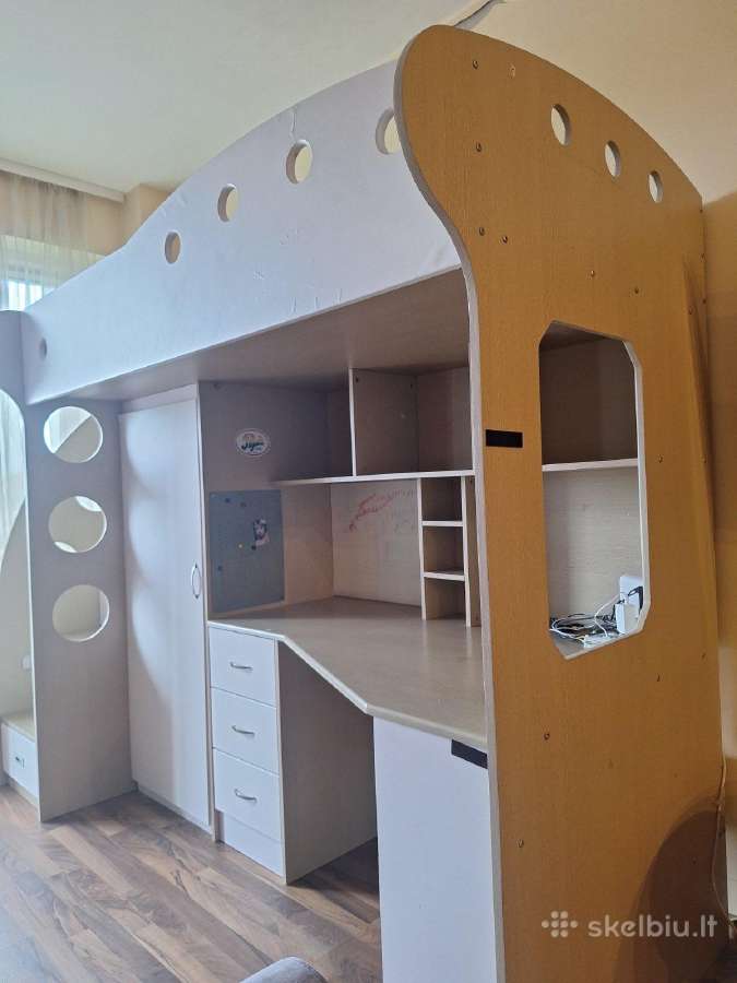 Vaikiška dviaukštė lova + stalas + drabužių spinta