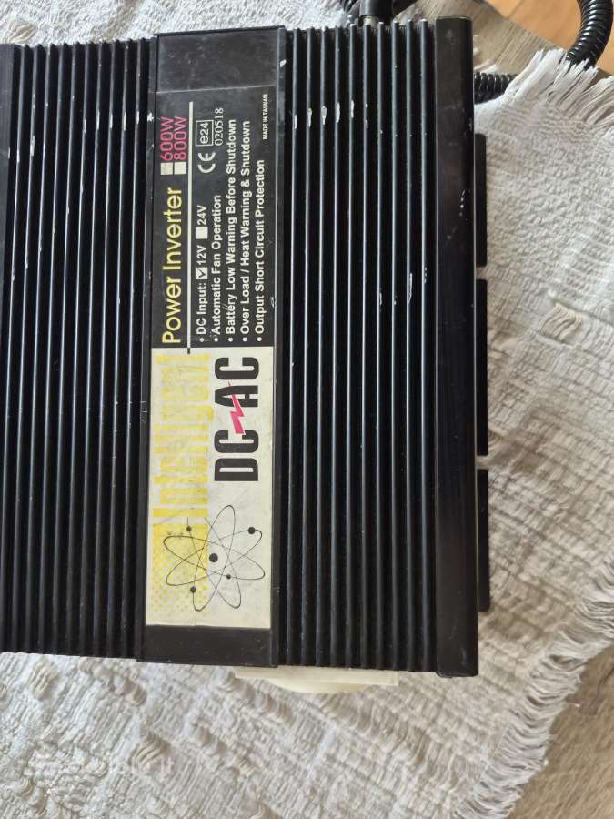 12/230v inverteris 700w - nuotraukos Nr. 4