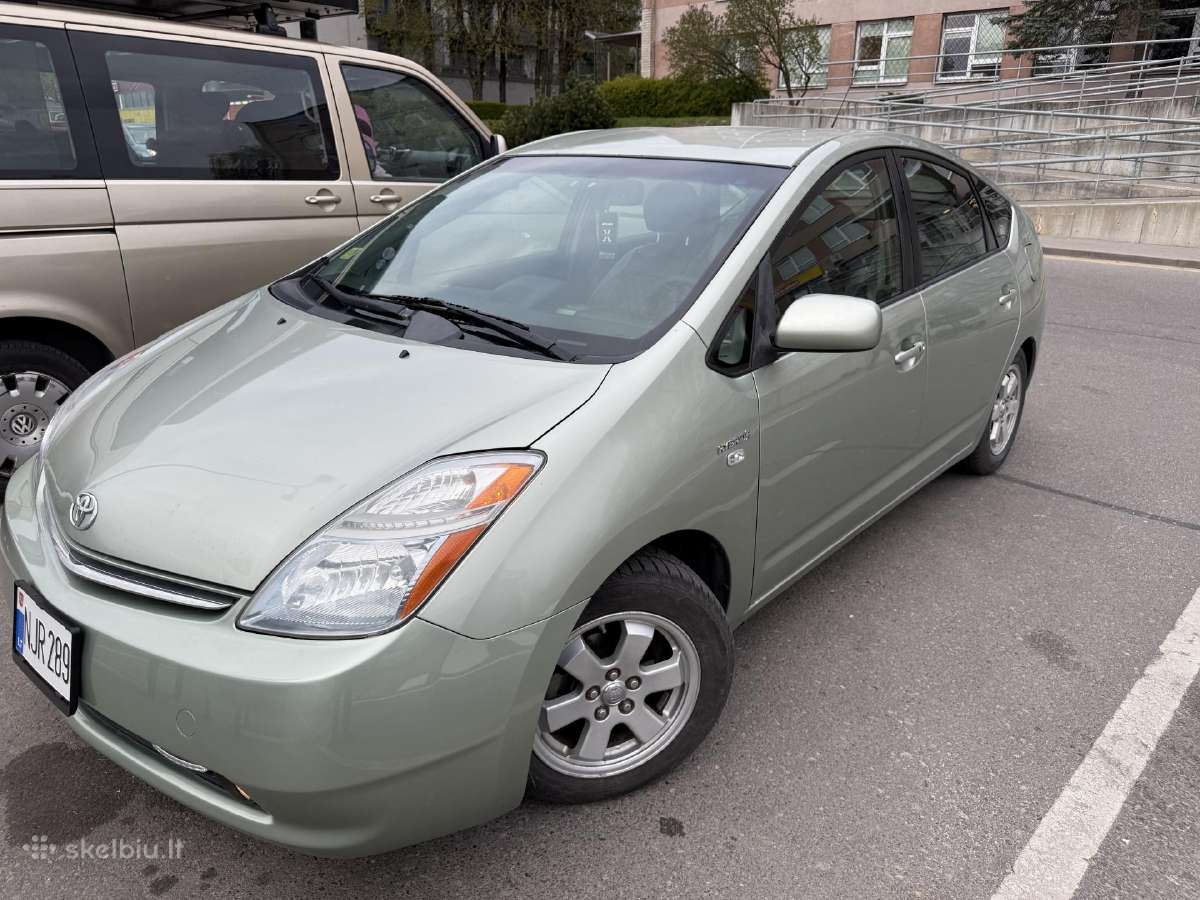 Toyota Prius 2 ir 3 nuoma. - nuotraukos Nr. 3