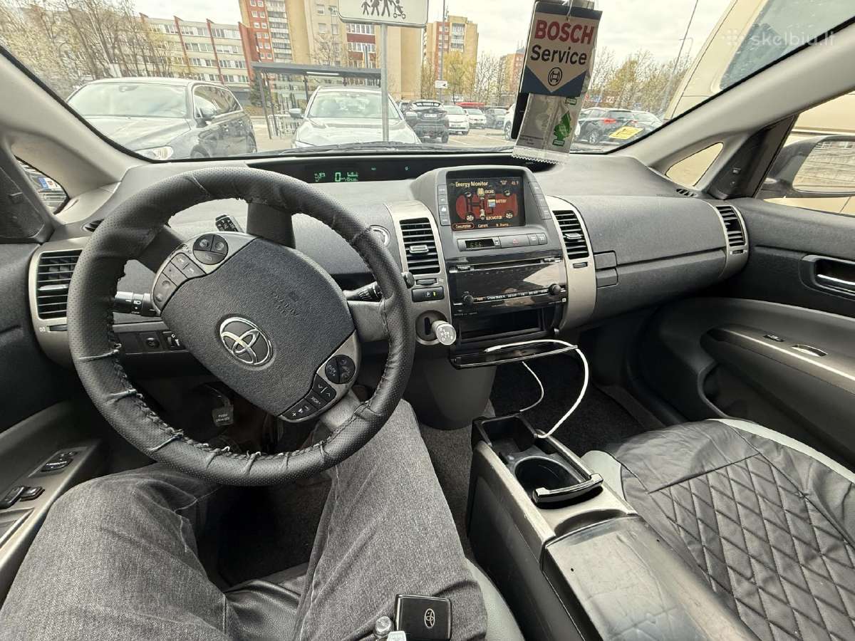Toyota Prius 2 ir 3 nuoma. - nuotraukos Nr. 5