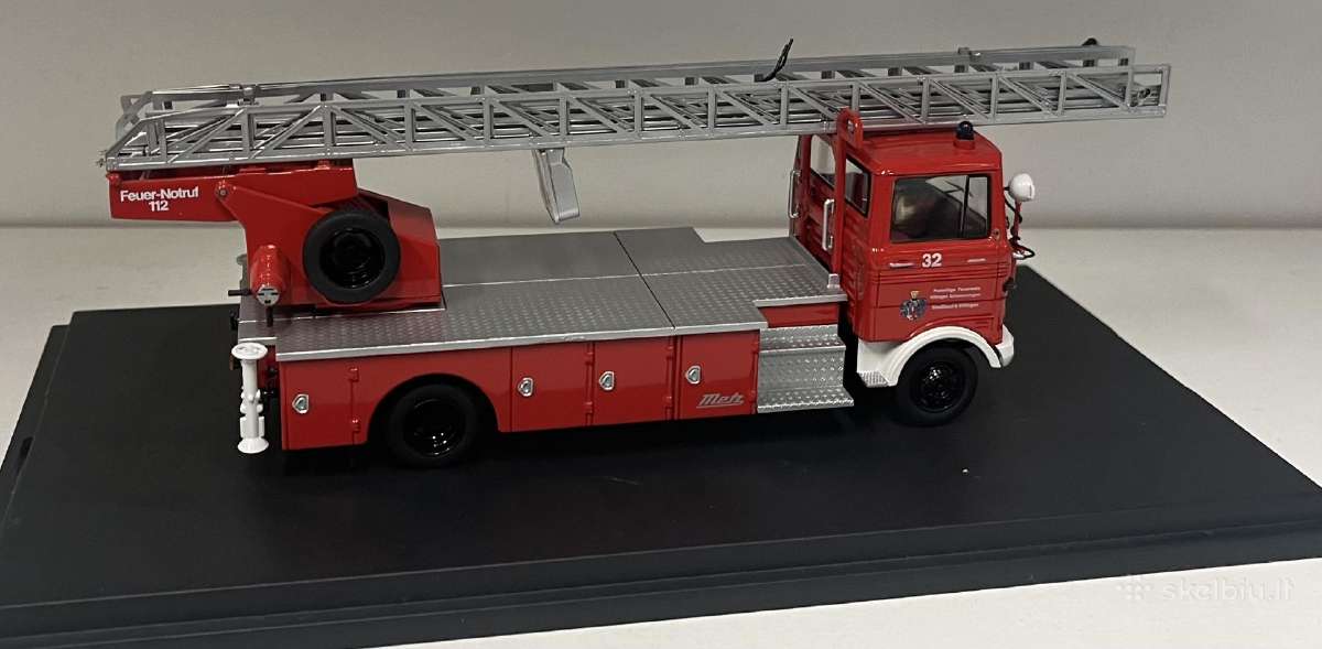 Kolekciniai modeliukai-mercedes Benz Lp813 - nuotraukos Nr. 3