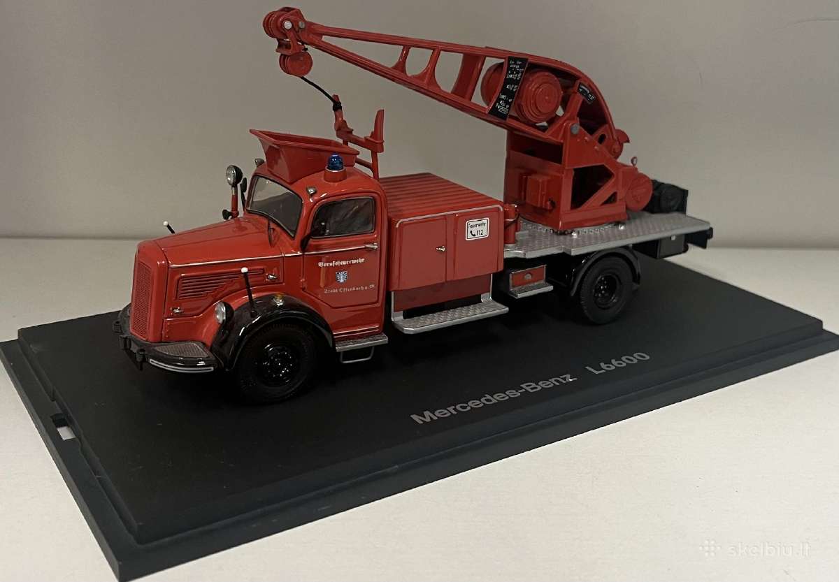 Kolekciniai modeliukai-mercedes Benz L6600