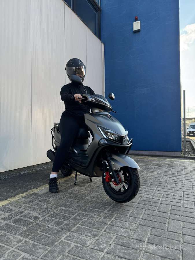 Naujas motoroleris Yamaha Cygnus 49cc 3kw atvezame