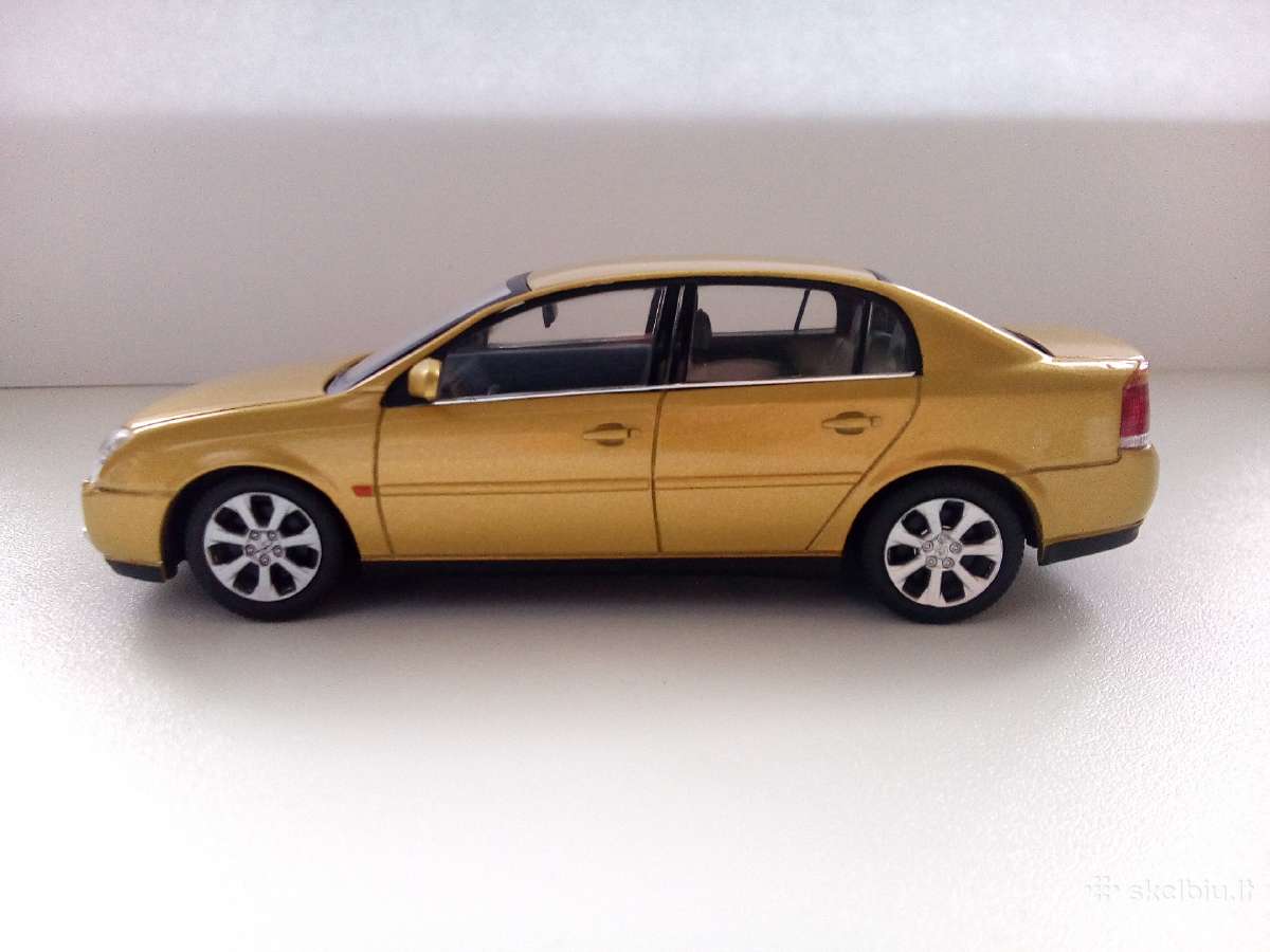 1/43 modeliukai Opel Vectra C sedan - nuotraukos Nr. 2