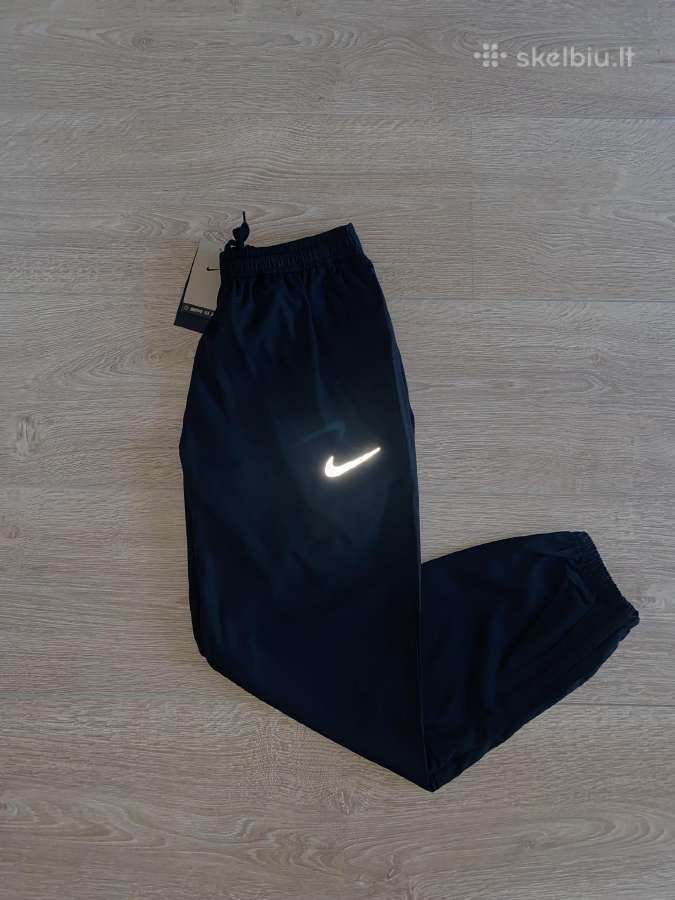 Nike kostiumas/treningas - nuotraukos Nr. 2