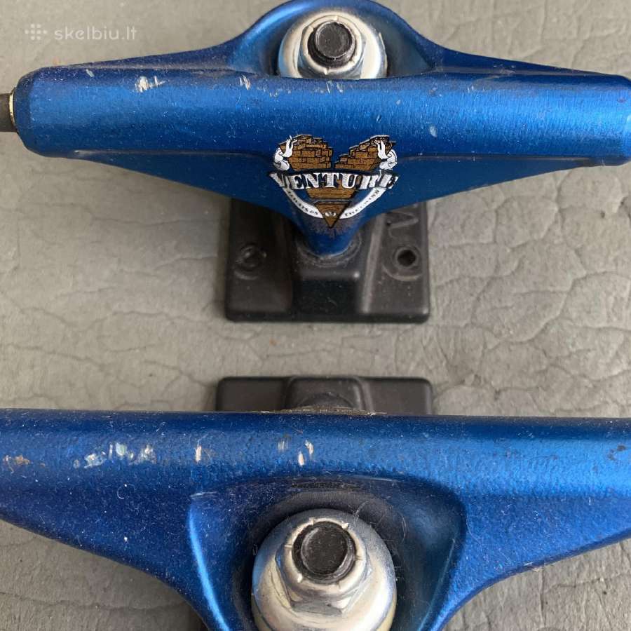 Riedlentės ašys Venture trucks