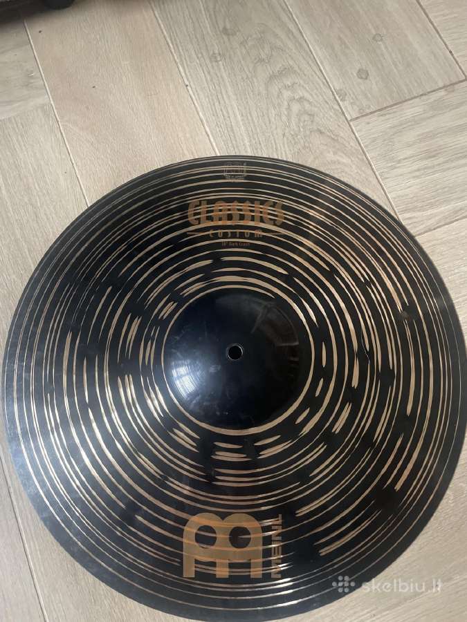 Meinl classics custom 18 dark crash
